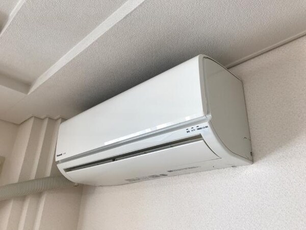 建物設備(エアコン)