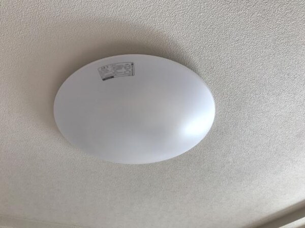 建物設備(照明器具1個)