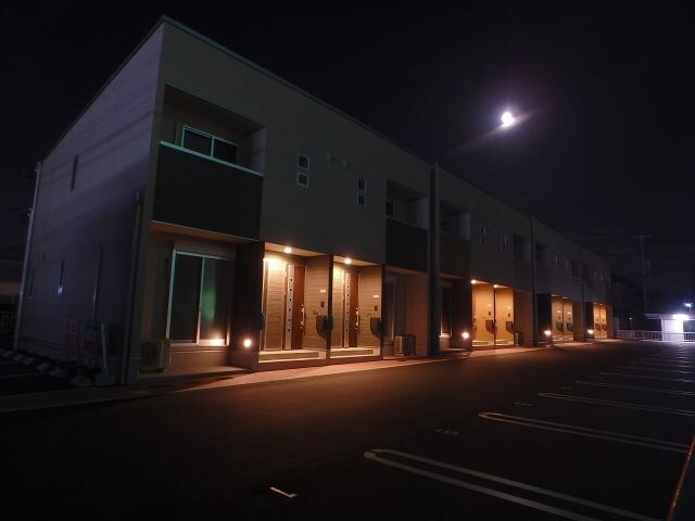 物件外観写真4　(夜)