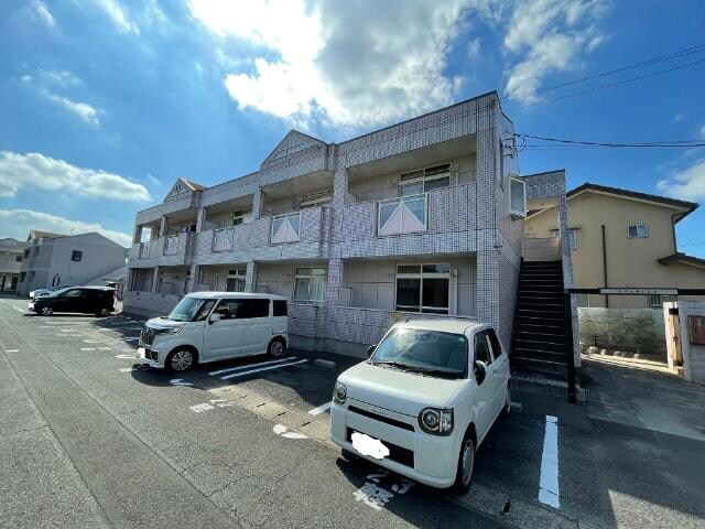 物件外観写真2　(外観写真（昼）)