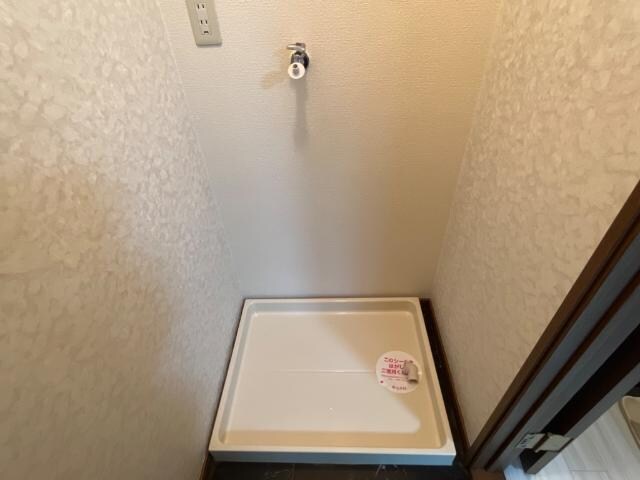 物件内観写真21　(洗濯機置場)