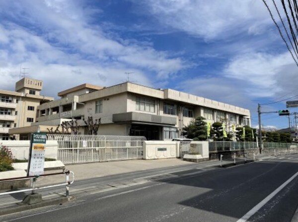 周辺環境(岡山市立陵南小学校 1555m)