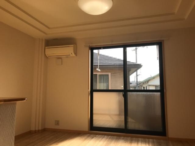 物件内観写真14　(リビング)