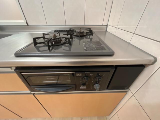 物件内観写真22　(2口コンロ、グリル付き)