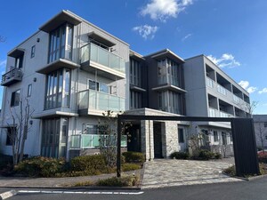 クラニアガーデン川入外観写真