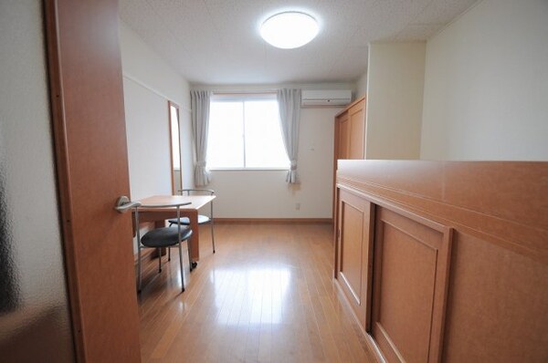 寝室(※写真と現状が異なる場合は現状を優先)