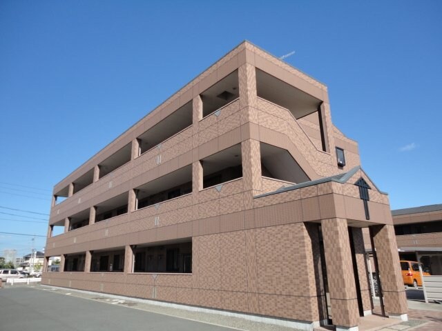 物件外観写真2　(外観写真（昼）)