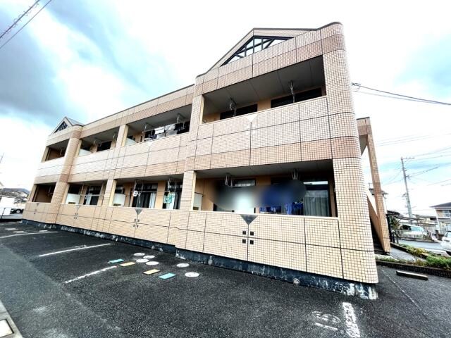 物件外観写真1　(外観写真（昼）)