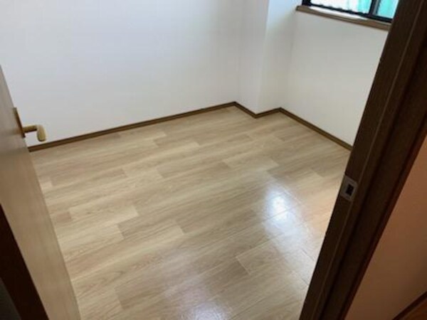 内装他(室内)