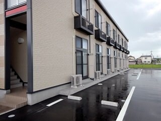 物件外観写真2　(※写真と現状が異なる場合は現状を優先)