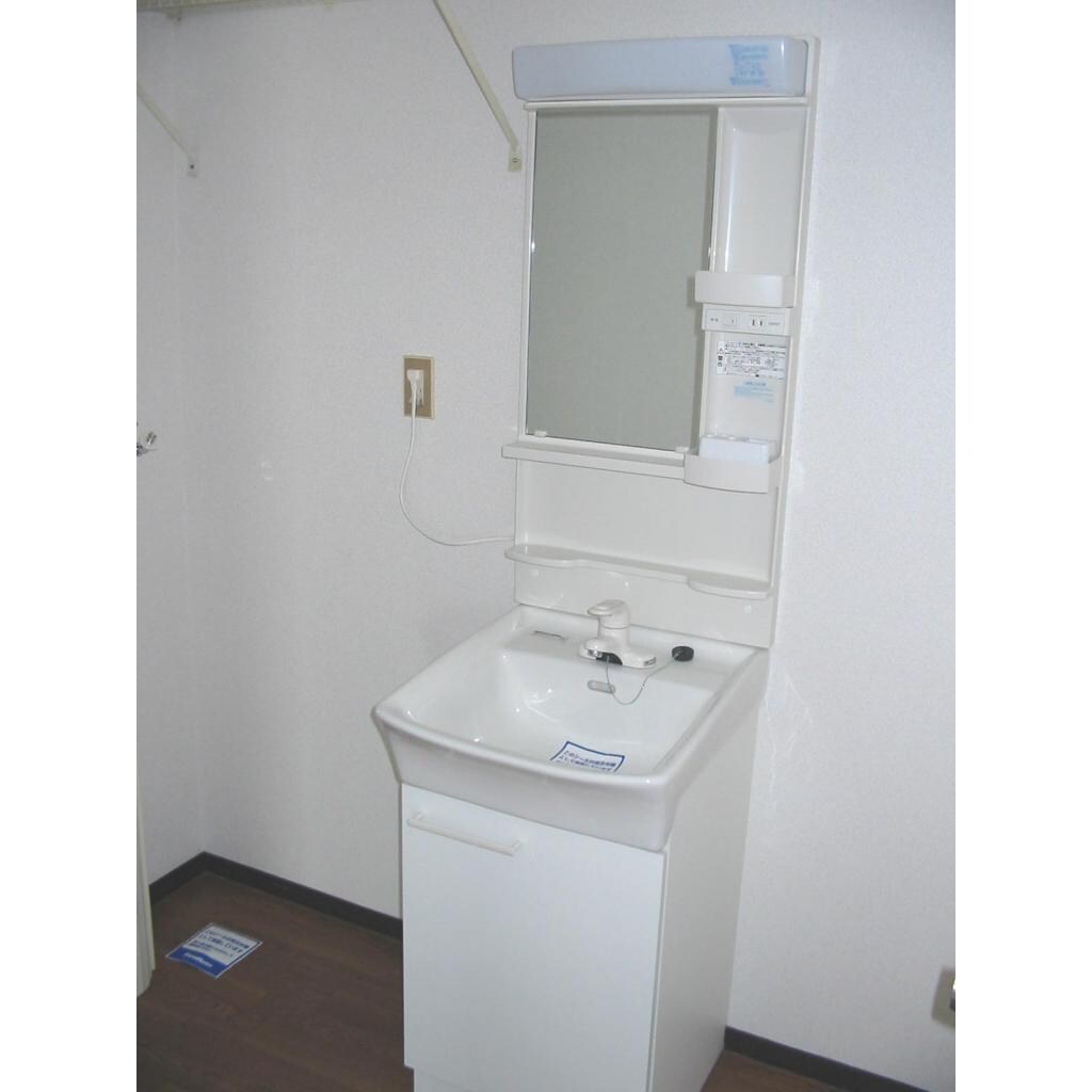 物件内観写真8　(洗面所)