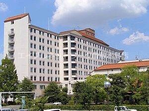 物件外観写真5　(財団法人倉敷中央病院 726m)