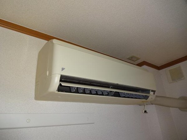 建物設備(エアコン２台)