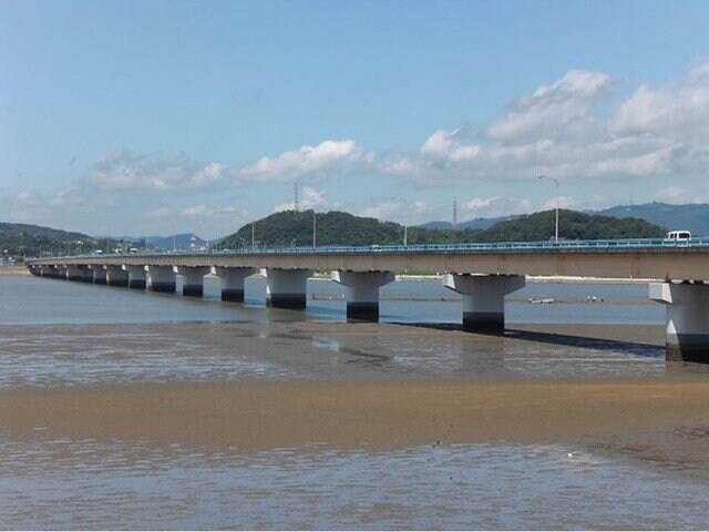 物件外観写真5　(水玉ブリッジまで1100m)