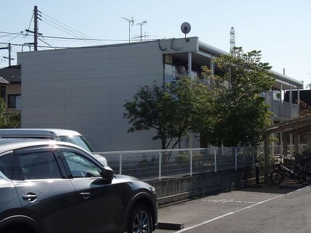 レオパレスひまわり外観写真