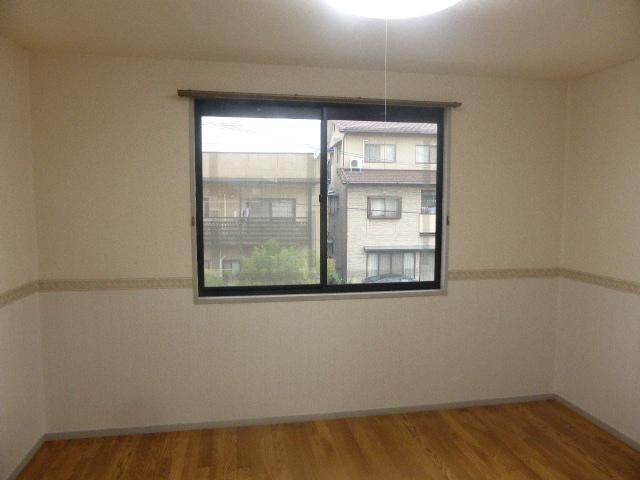 物件内観写真6　(洋室)