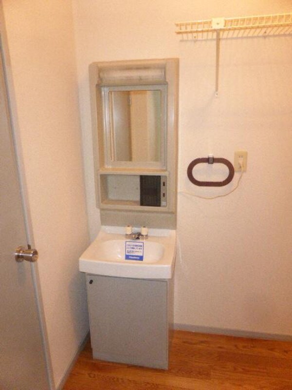 洗面・脱衣所(洗面所)