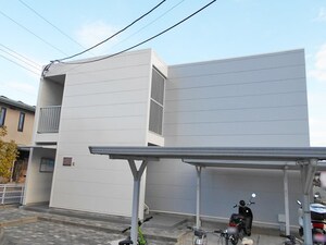 レオパレスアモーレ外観写真