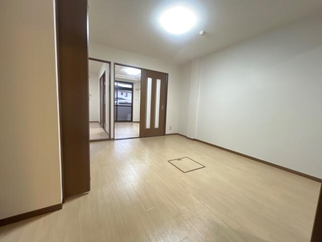 物件内観写真16　(室内)