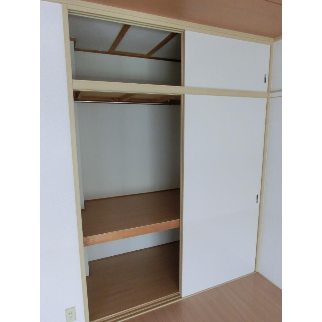 物件内観写真11　(収納)