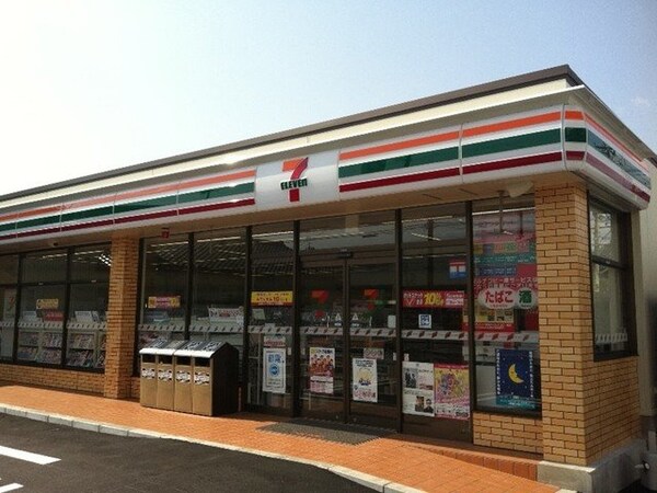 周辺環境(セブンイレブン倉敷西中新田店まで550m)