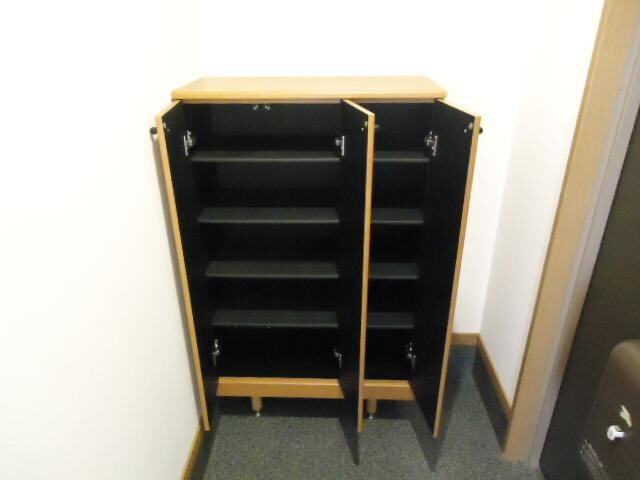 物件内観写真10　(下駄箱)