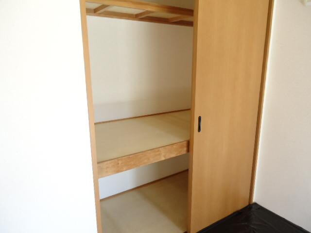 物件内観写真13　(収納)