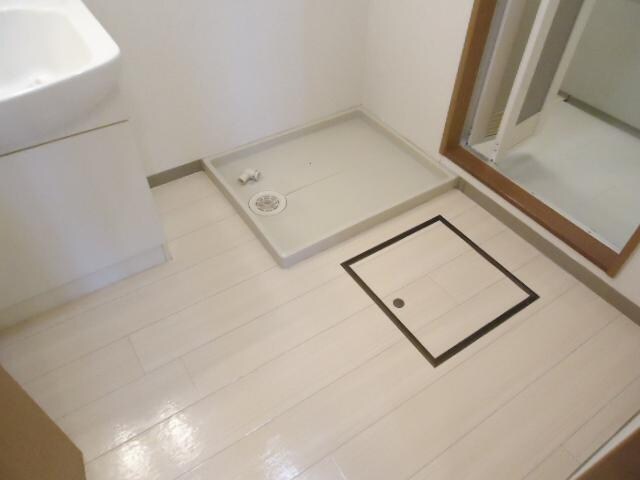 物件内観写真21　(洗濯機置場)