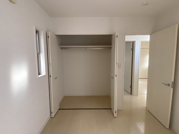 収納(山陽マルナカマスカット店 323m)