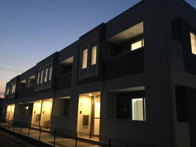 物件外観写真2　(外観写真（昼）)