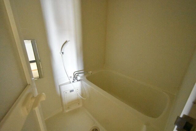 物件内観写真9　(私立川崎医療短期大学 368m)