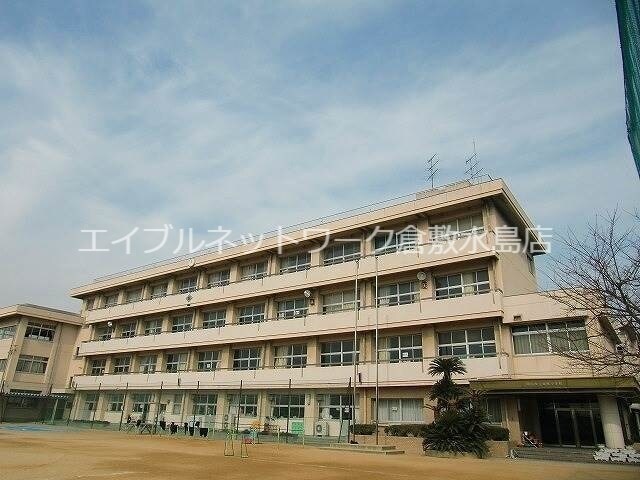 物件外観写真7　(岡山市立妹尾小学校 561m)