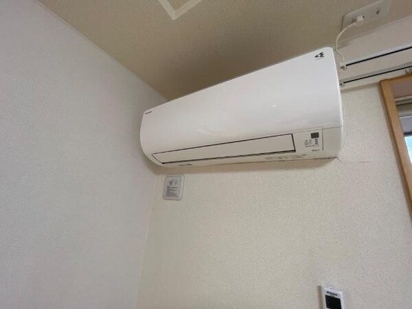 建物設備(エアコン2台)