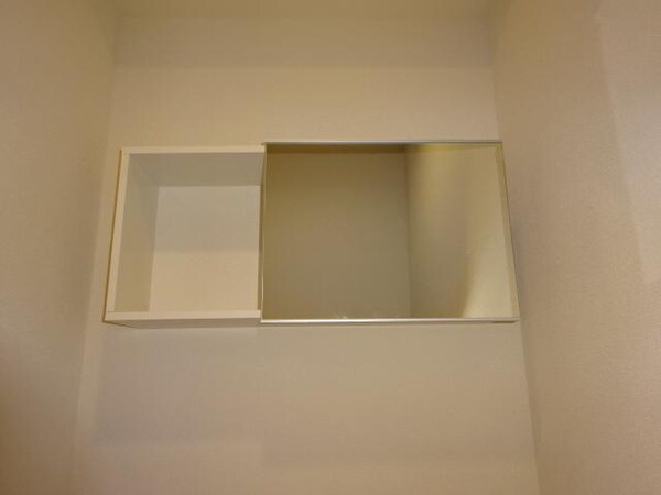 トイレ(トイレ棚)