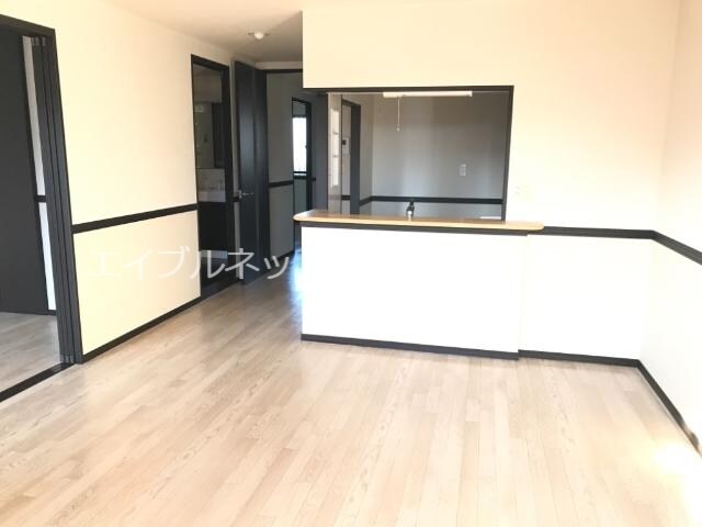 物件内観写真9　(リビング)