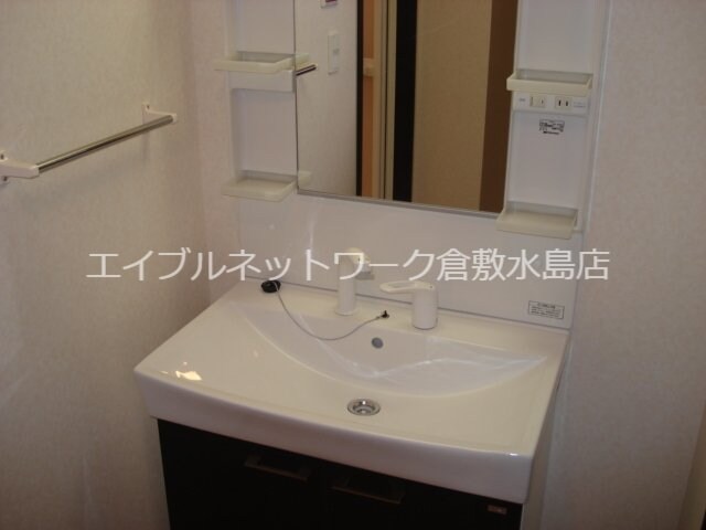 物件内観写真17　(洗髪洗面化粧台)