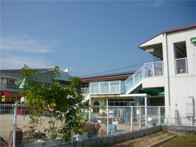 物件外観写真2　(富田保育園まで280m)