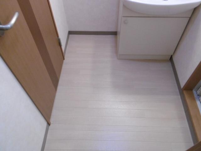 物件内観写真15　(脱衣所)