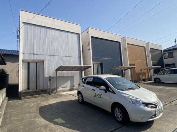 駐車場(キッチン)