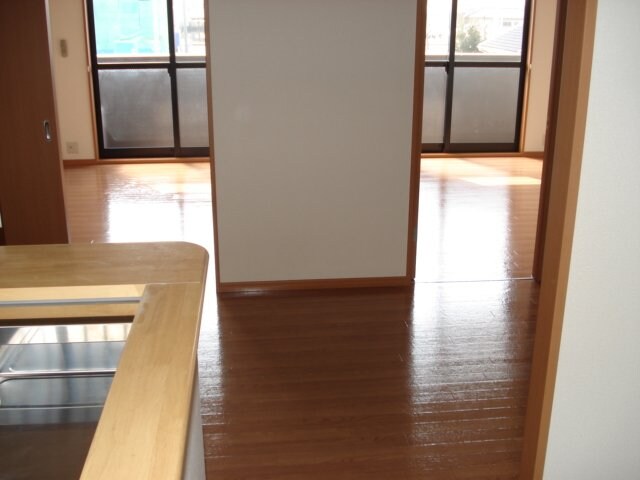 物件内観写真8　(リビング)