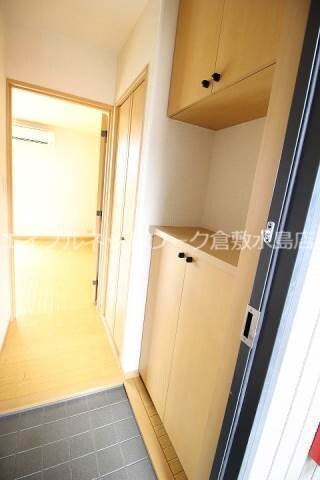 物件内観写真16　(玄関)