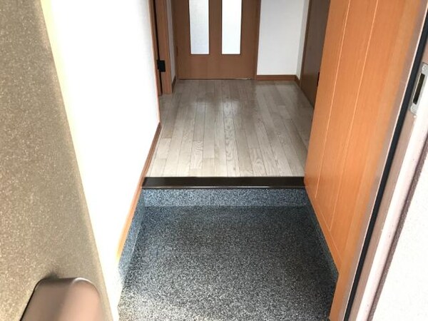 玄関(玄関)