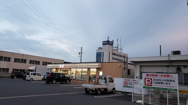 周辺環境(セブンイレブン 岡山今保店 647m)