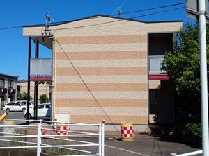 レオパレスコンフォール石橋Ｅ外観写真