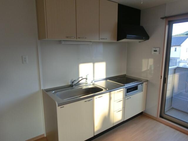 物件内観写真3　(キッチン)