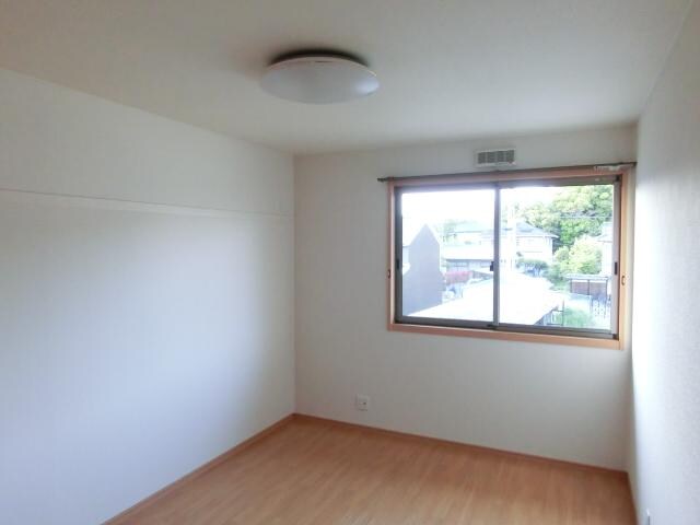 物件内観写真6　(洋室)