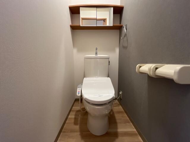 物件内観写真14　(トイレ)