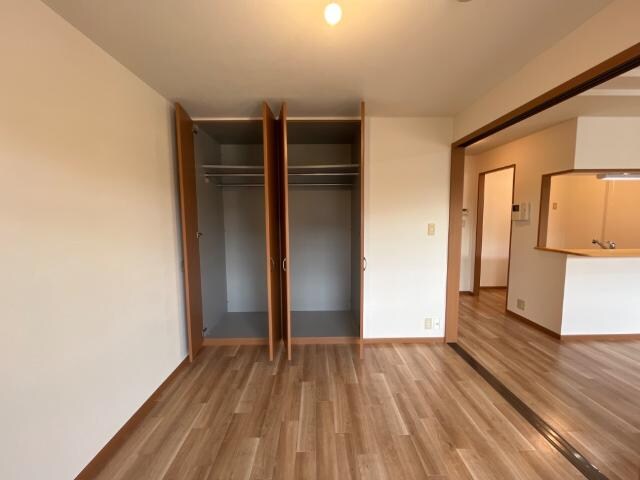 物件内観写真16　(収納)