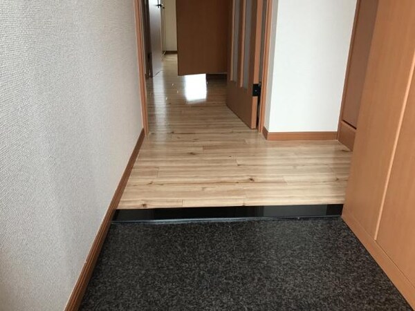 玄関(玄関)