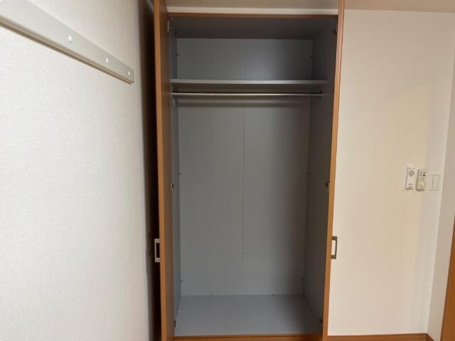 物件内観写真13　(クローゼット)